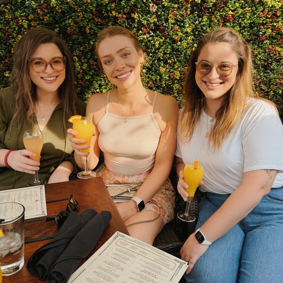 Hi I'm Lindsey! - Picture 3 of 8